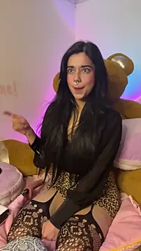 wetbyAlice online show from 11/22/25, 12:54