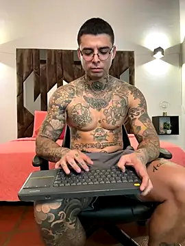 MATEO DILUCA online show from 11/13/25, 10:08