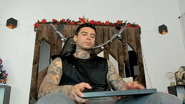 MATEO DILUCA online show from 12/23/25, 10:25