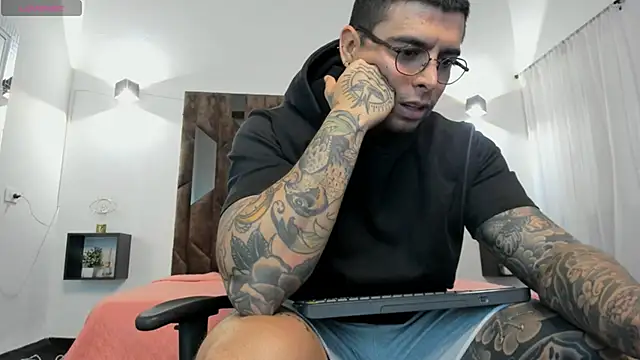 MATEO DILUCA online show from 11/16/25, 06:01