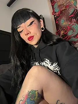 Snapshot of NinaHex chatting on 11/24/25, 01:33 NinaHex online show from 11/24/25, 01:33