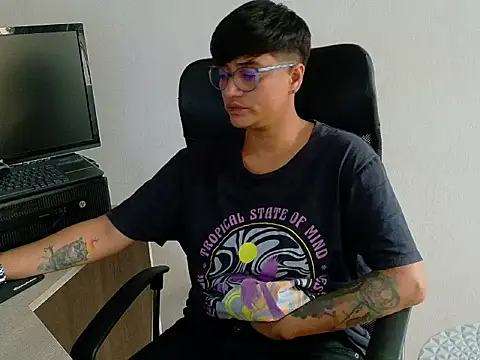 zarek boston online show from 12/18/25, 11:36