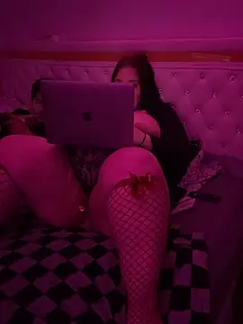 Aksinja05 online show from 12/18/25, 08:01