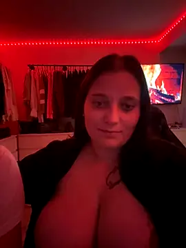 Aksinja05 online show from 11/26/25, 07:47