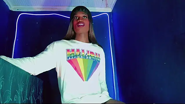 Kloe cardashan online show from 11/17/25, 06:39