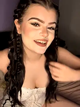 Snapshot of Lolaabunni chatting on 10/30/25, 06:01 Lolaabunni online show from 10/30/25, 06:01