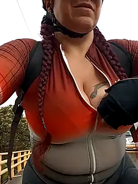 LAPOTRA 04 online show from 10/26/25, 09:48