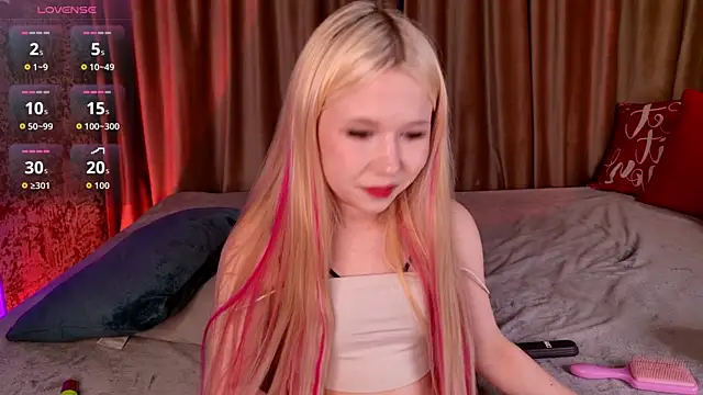 VivieSunn online show from 04/12/26, 03:37