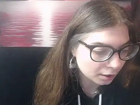 sweetbabygirlforyou online show from 11/11/25, 10:58