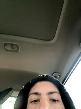 Snapshot of slimshadypt2 chatting on 10/24/25, 08:52 slimshadypt2 online show from 10/24/25, 08:52