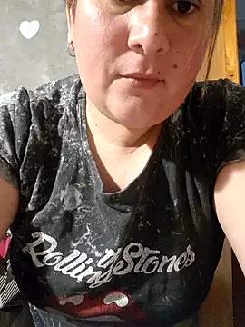 Clara Arg online show from 11/02/25, 09:53