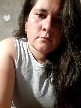 Clara Arg online show from 11/28/25, 02:56