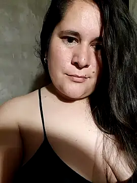 Clara Arg online show from 12/19/25, 02:48