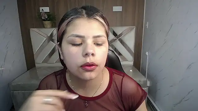 Little cherry b online show from 12/19/25, 09:50