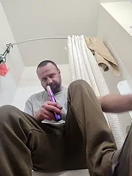 Snapshot of Fuckboyguyman chatting on 11/07/25, 08:46 Fuckboyguyman online show from 11/07/25, 08:46