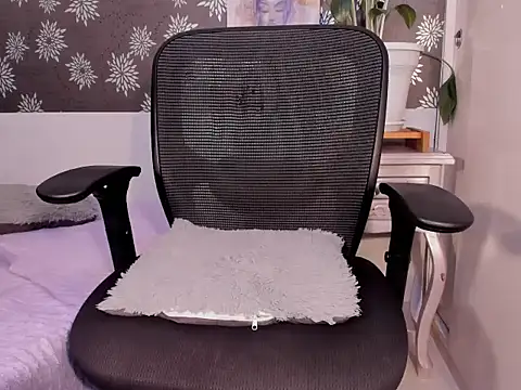 SamaradelaRoux online show from 11/29/25, 01:17