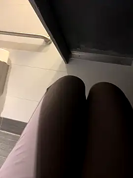 Patricia-fresita online show from 11/10/25, 10:04