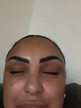 CaramelCarmenxox online show from 10/31/25, 11:33