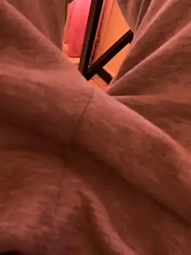 Unique-Man online show from 11/28/25, 12:16