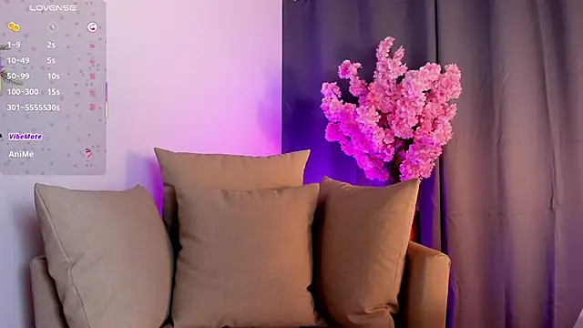 Snapshot of shaima__ chatting on 02/03/26, 10:04 shaima online show from 02/03/26, 10:04