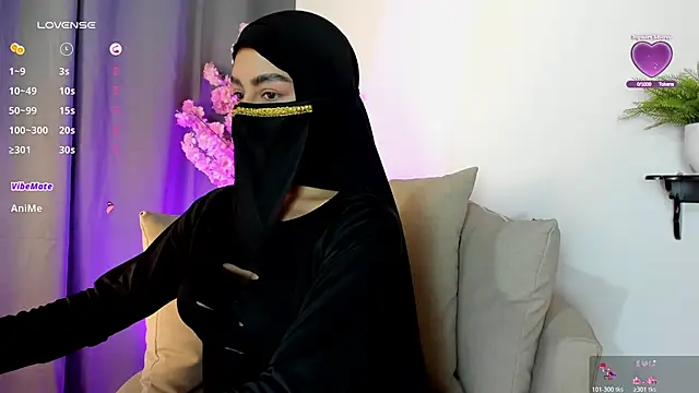 shaima   online show from 11/30/25, 08:09