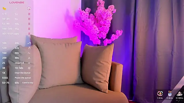 shaima   online show from 12/19/25, 09:39