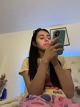 BIJOU SECRET online show from 12/16/25, 04:17