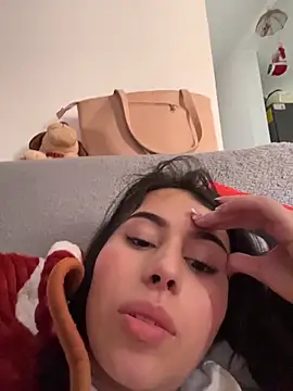 BIJOU SECRET online show from 12/19/25, 08:33