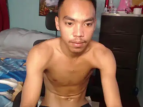 slimraz02 online show from 03/10/26, 03:21