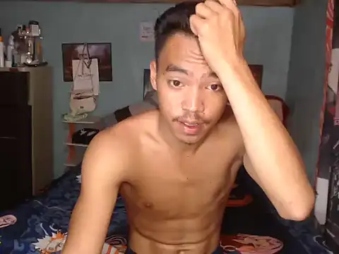 slimraz02 online show from 05/21/26, 04:54