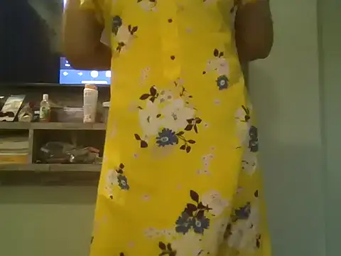 Snapshot of puertovibes chatting on 11/07/25, 08:13 puertovibes online show from 11/07/25, 08:13