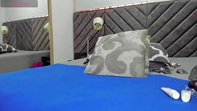 Snapshot of laliItaclark chatting on 11/18/25, 11:46 laliItaclark online show from 11/18/25, 11:46