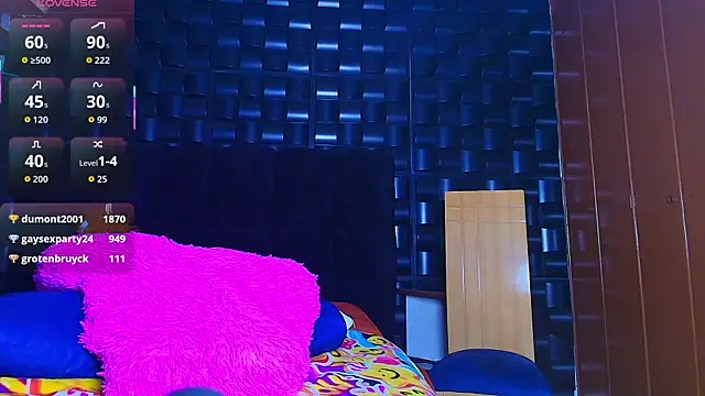 Snapshot of Kesha_rosse_ chatting on 11/29/25, 06:02 Kesha rosse online show from 11/29/25, 06:02