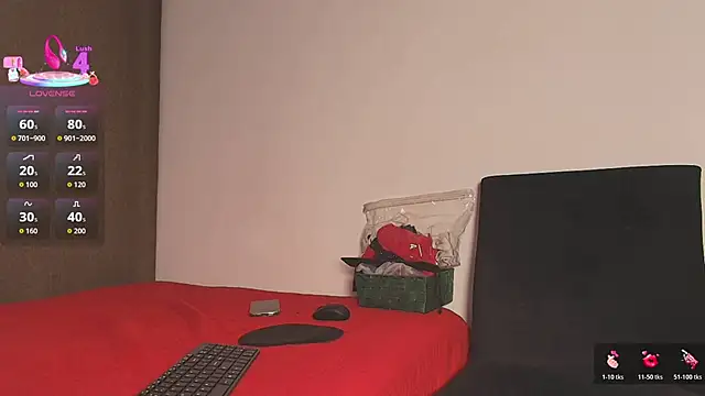 Snapshot of Kesha_rosse_ chatting on 06/10/26, 06:47 Kesha rosse online show from 06/10/26, 06:47