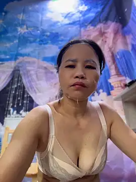 Zuzu-6 online show from 05/27/26, 12:31