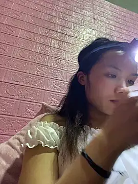 Yunzang online show from 12/22/25, 01:22