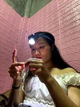 Yunzang online show from 12/23/25, 01:27