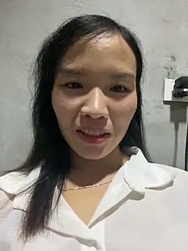 Yunzang online show from 11/18/25, 01:10