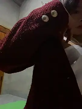 Yunzang online show from 11/24/25, 12:32