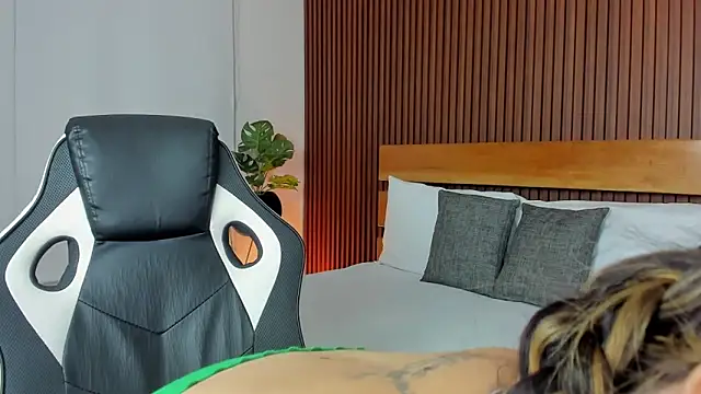 anastasia cortez  online show from 11/12/25, 02:26