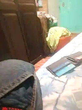 Snapshot of crazyyela chatting on 10/25/25, 03:49 crazyyela online show from 10/25/25, 03:49