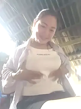 yeu-yeu online show from 10/28/25, 01:39