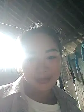 yeu-yeu online show from 10/26/25, 04:35