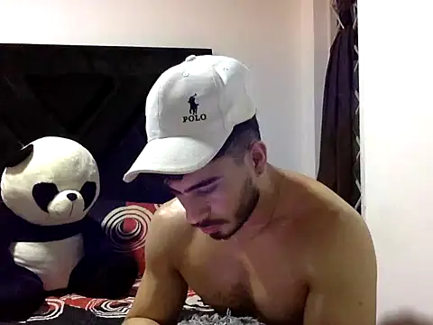 Snapshot of Niko_Steel chatting on 10/25/25, 04:33 Niko Steel online show from 10/25/25, 04:33
