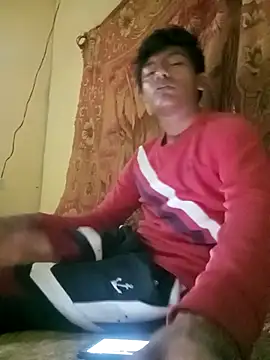 GuzzMiranda18 online show from 12/17/25, 02:16