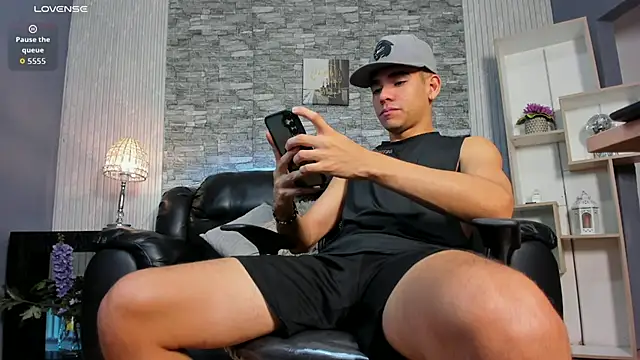 zack joness18 online show from 05/29/26, 04:40