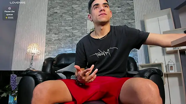 zack joness18 online show from 05/28/26, 04:09