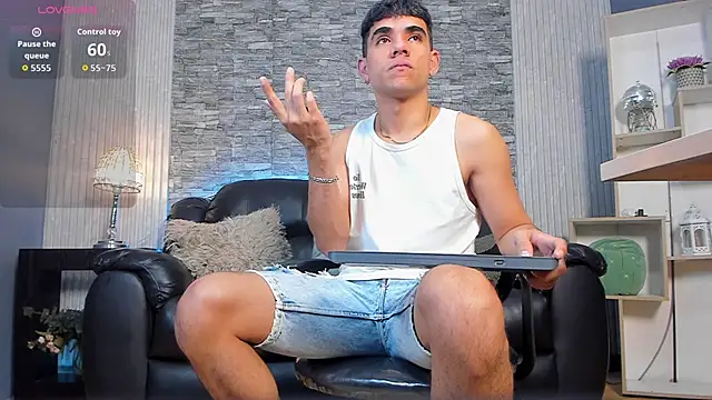 zack joness18 online show from 03/15/26, 03:46