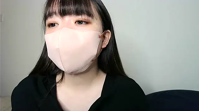 yua chan00 online show from 11/04/25, 11:25