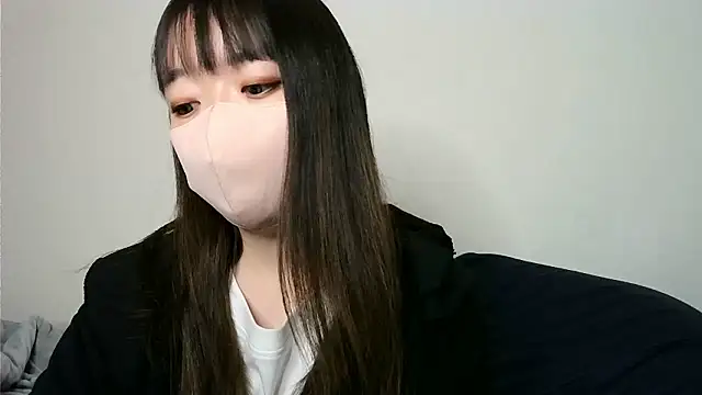 yua chan00 online show from 11/13/25, 11:14